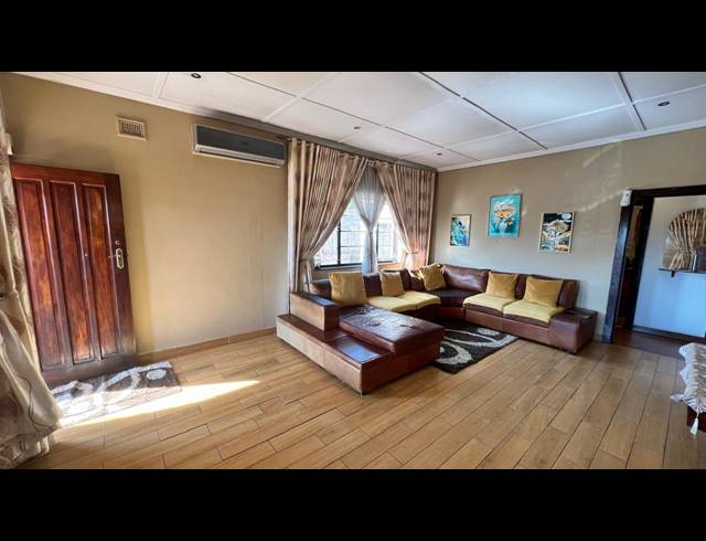 3 BEDROOM HOUSE FOR SALE IN BLUFF